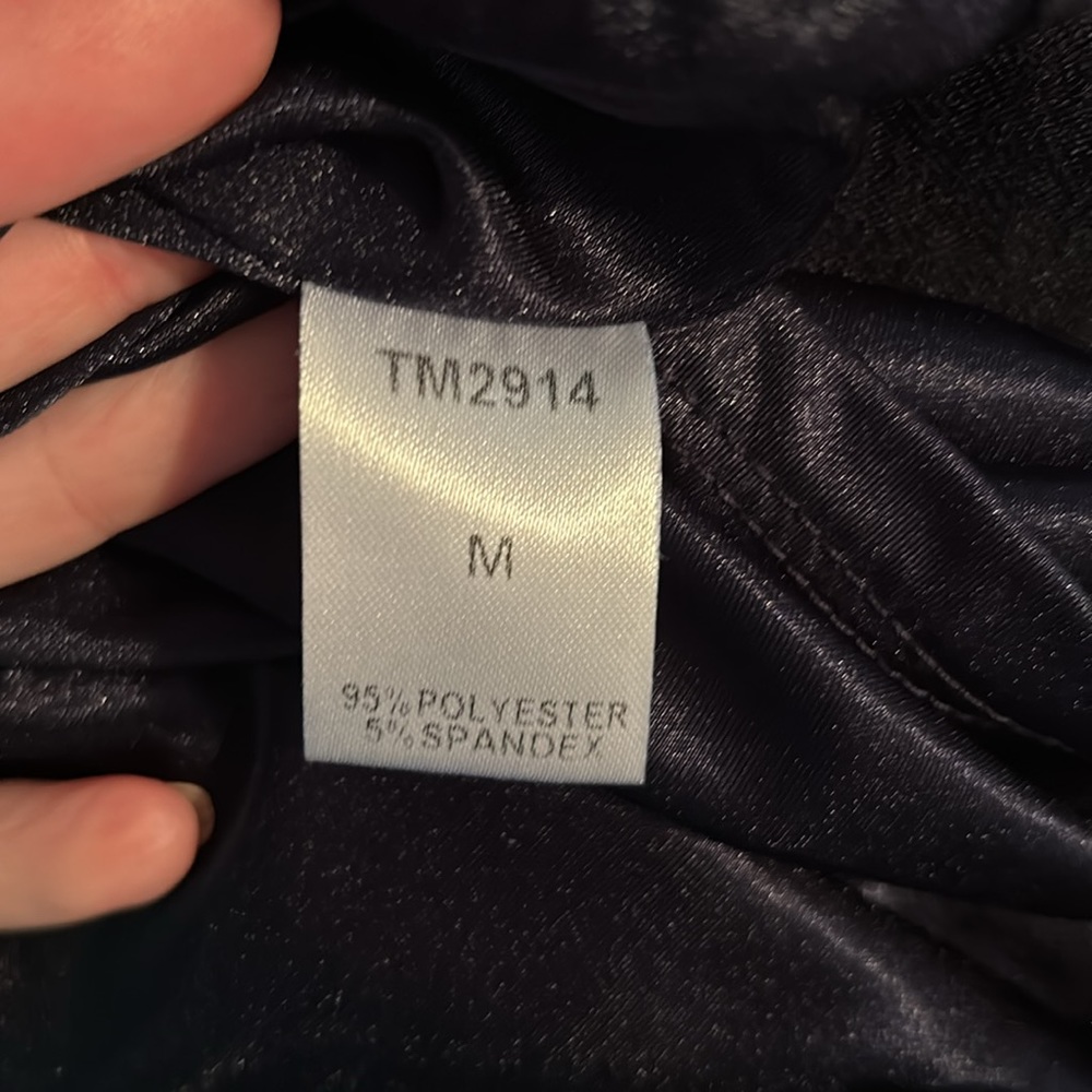 👗THML Chessie Textured Navy Sleeveless Ruffle Neck Midi Dress Stitch Fix - Picture 11 of 16